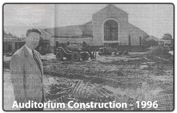 Auditorium_1996_with_words
